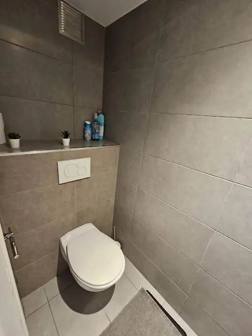 Cosy Studio 4 Брюссель Апартаменты